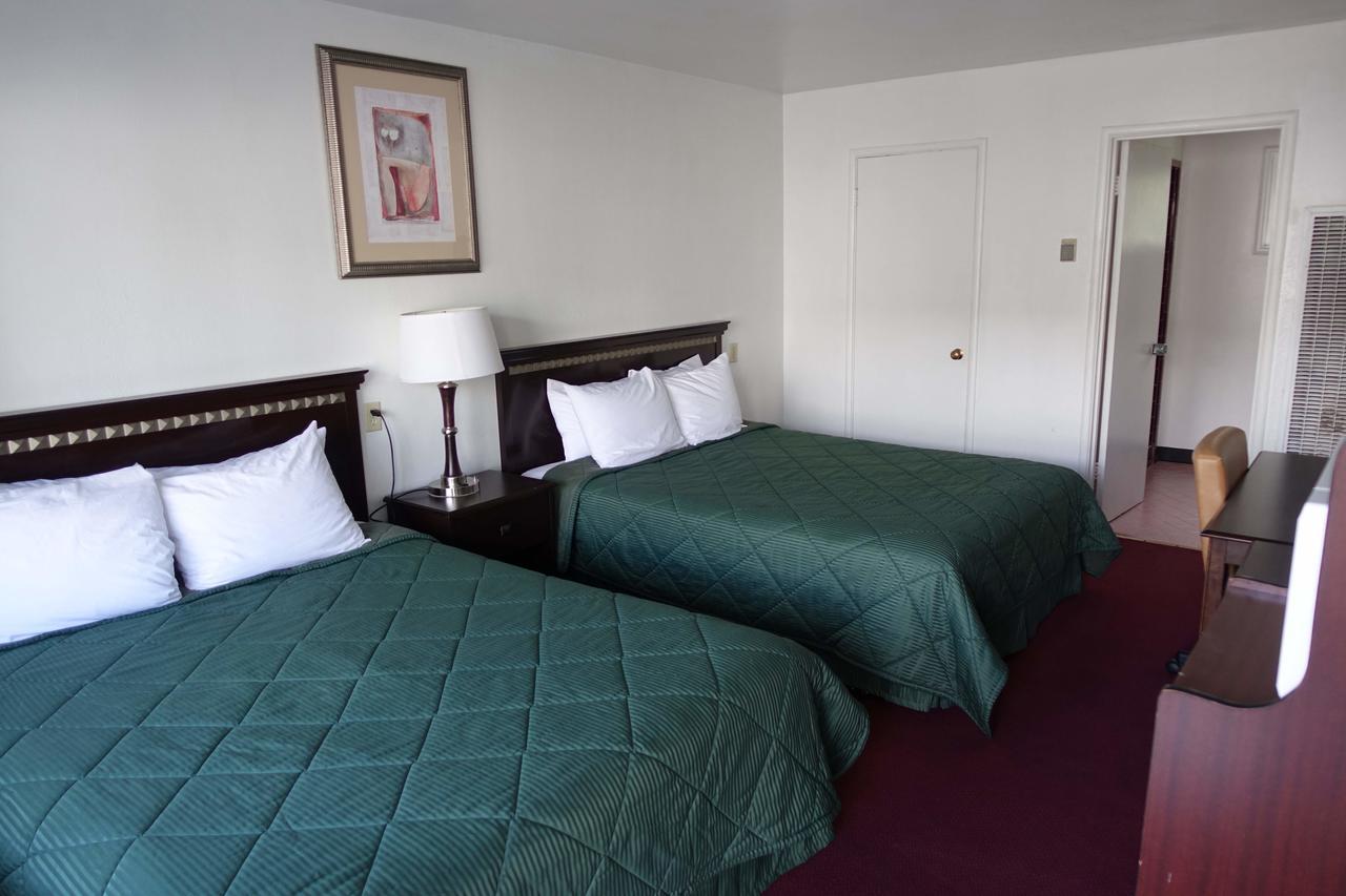 Discovery Inn - Eureka Luaran gambar